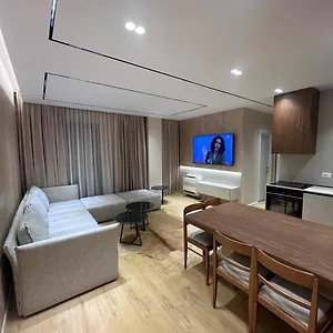 Lux Apartamento